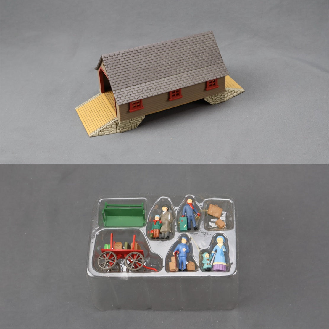 Enesco Pine Hollow Village Lot of 13-Christmas Village-Oakview Collectibles