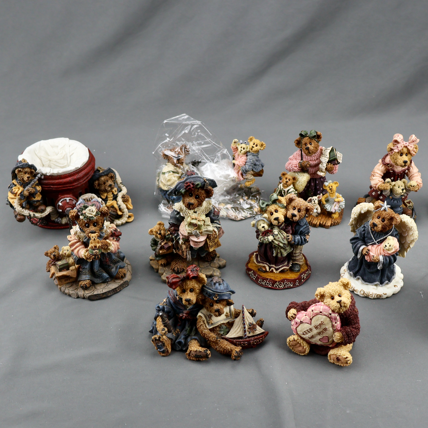 Boyds Bears Lot B - 13 Figurines-Figurine-Oakview Collectibles