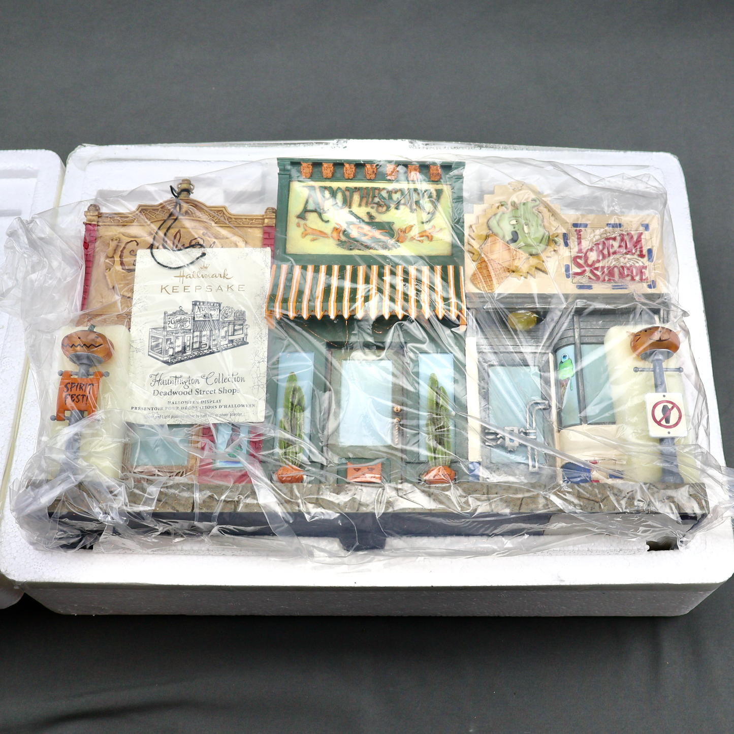 Hallmark Deadwood Street Shops Halloween Display QFO6325-Display-Oakview Collectibles