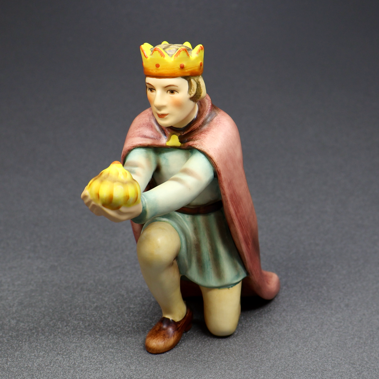 M.I.Hummel Large Nativity - Kneeling King 214/N-Figurine-Oakview Collectibles