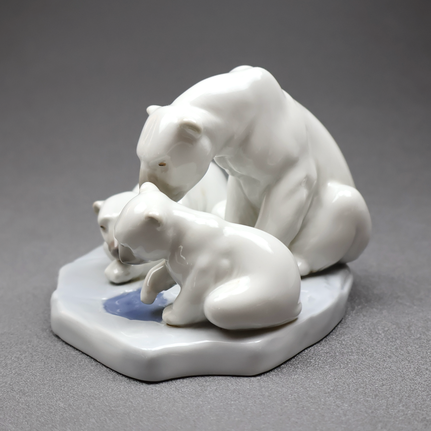 Lladro Bearly Love 1443-Figurine-Oakview Collectibles