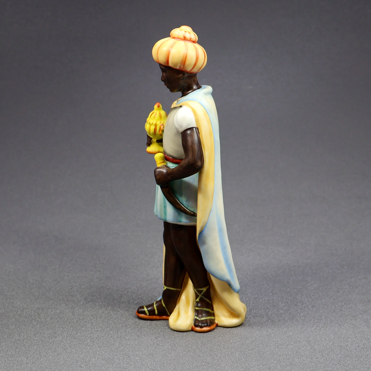 M.I.Hummel Large Nativity - Moorish King 214/L-Figurine-Oakview Collectibles