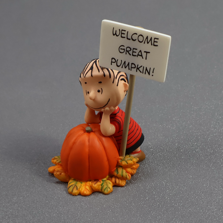 Hallmark 2006 Linus and the Great Pumpkin Patch Halloween Display SDB-Display-Oakview Collectibles