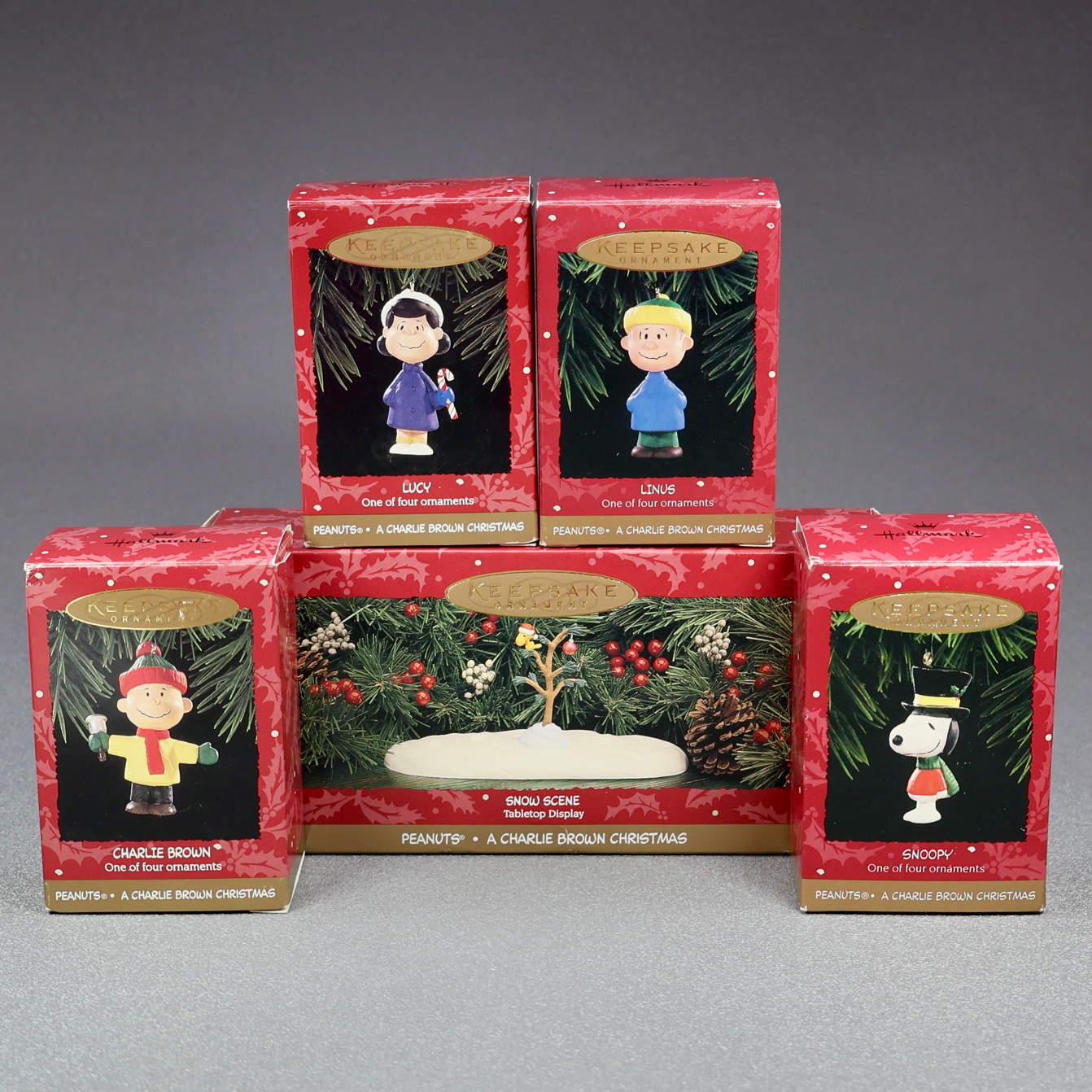 Hallmark 1995 A Charlie Brown Christmas Set of 5-Ornament-Oakview Collectibles