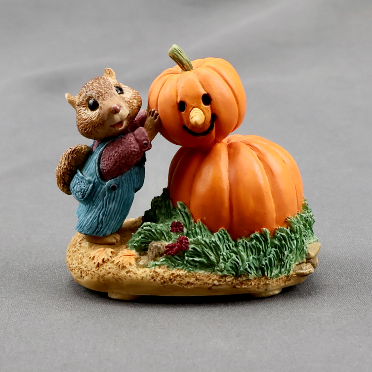 Hallmark Tender Touches Building a Pumpkin Man QEC6334/QHG7061-Figurine-Oakview Collectibles