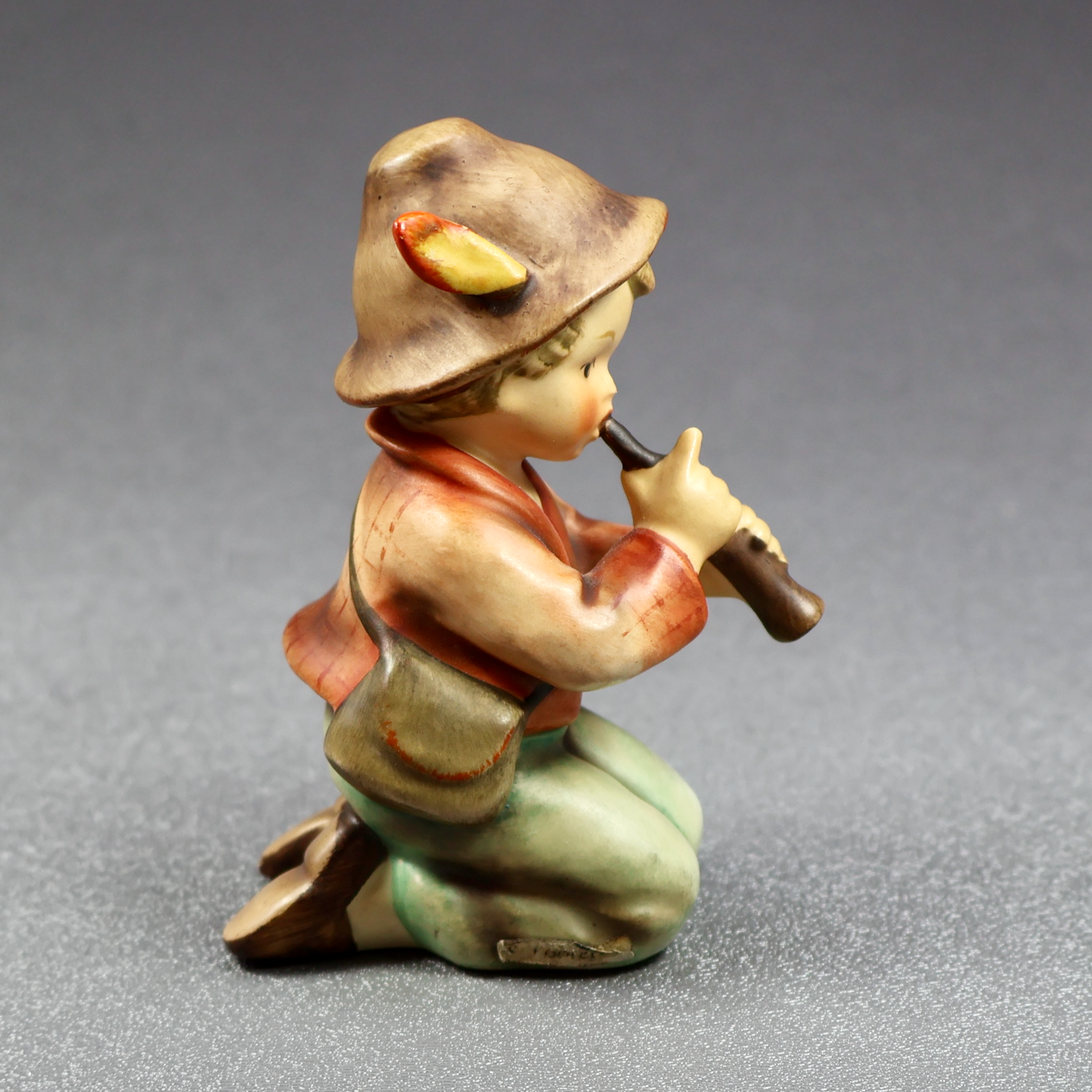 M.I.Hummel Large Nativity - Shepherd Boy Little Tooter 214/H-Figurine-Oakview Collectibles