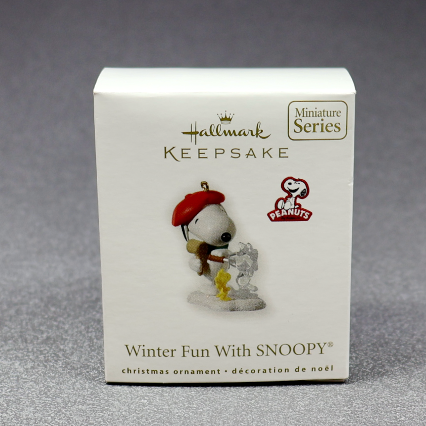 Hallmark 2010 Winter Fun With Snoopy #13 Ice Carving - Miniature-Ornament-Oakview Collectibles