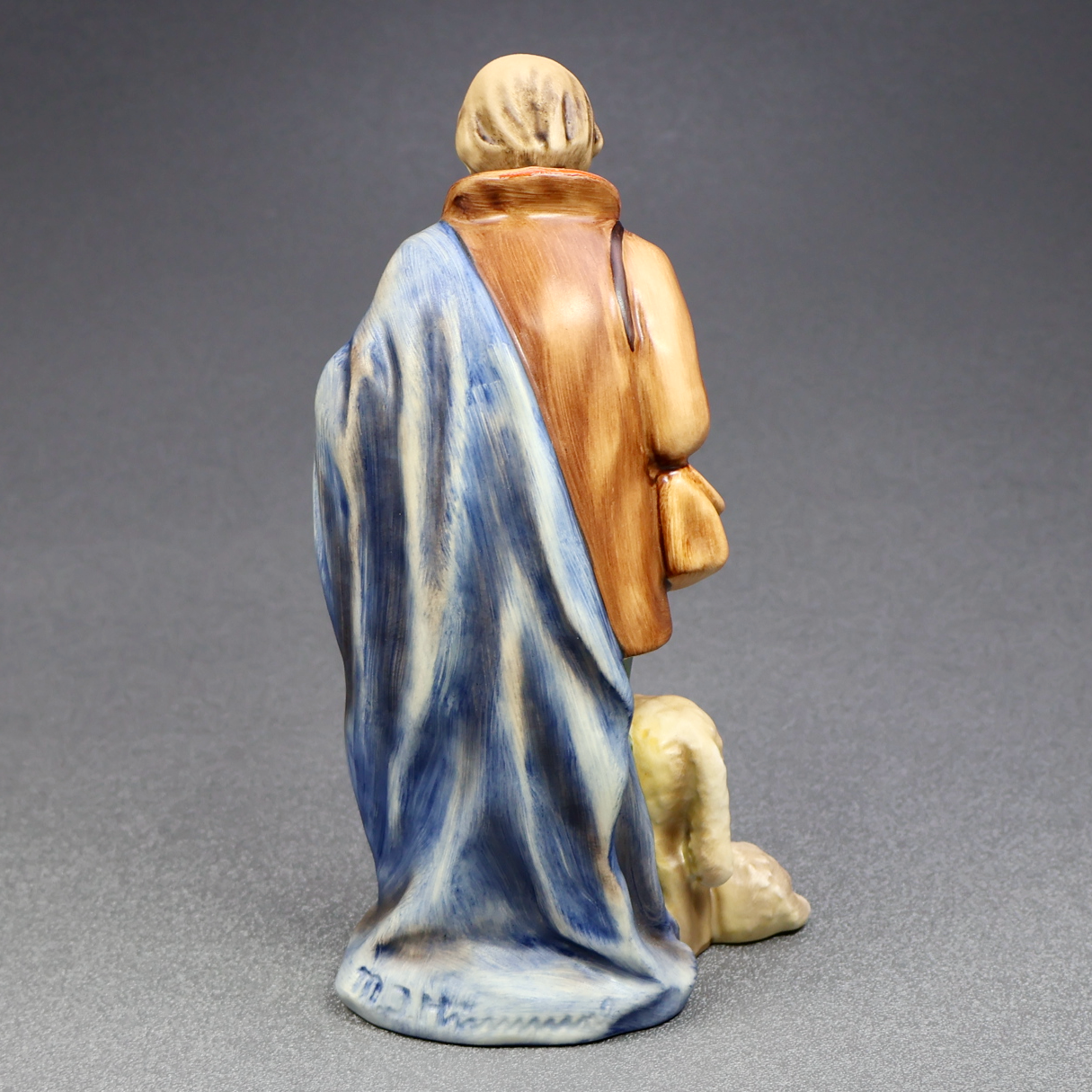 M.I.Hummel Large Nativity - Shepherd Standing 214/F/I-Figurine-Oakview Collectibles