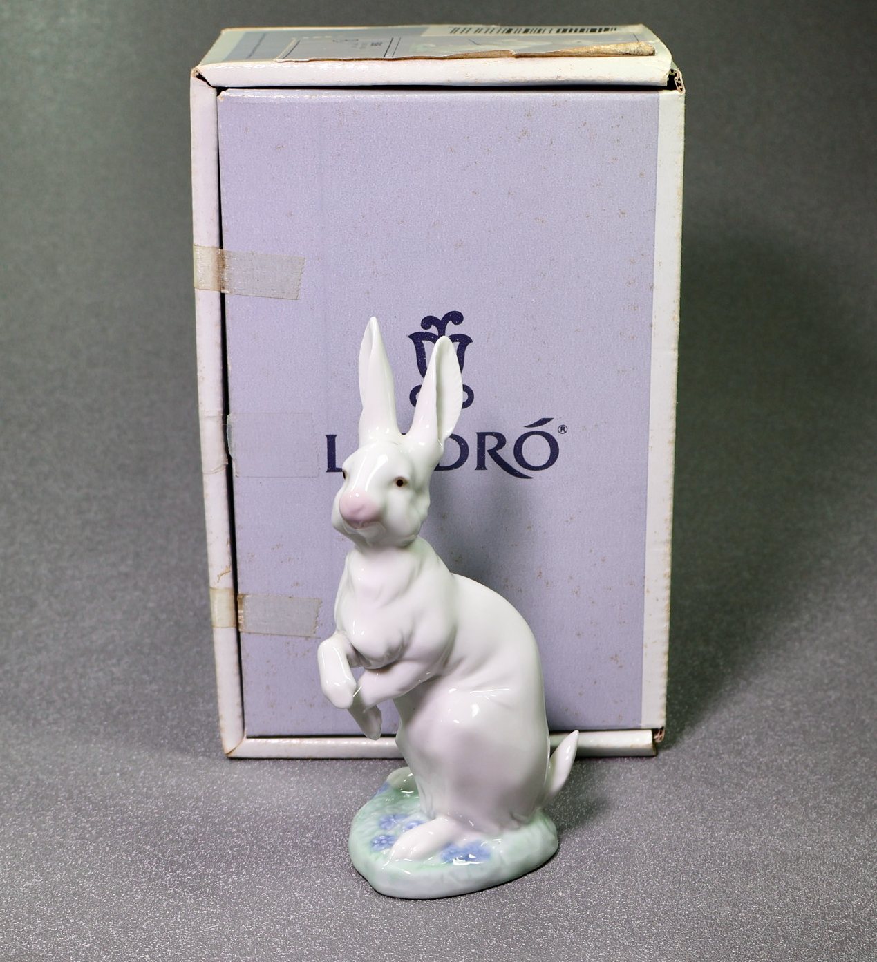 Lladro Hippity Hop 5886-Figurine-Oakview Collectibles