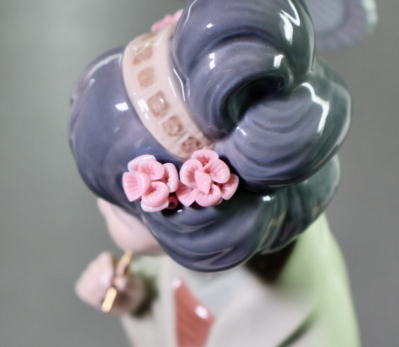 Lladro Oriental Spring Japanese with Umbrella 4988-Figurine-Oakview Collectibles