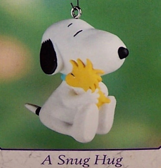 Hallmark 2000 A Snug Hug-Ornament-Oakview Collectibles