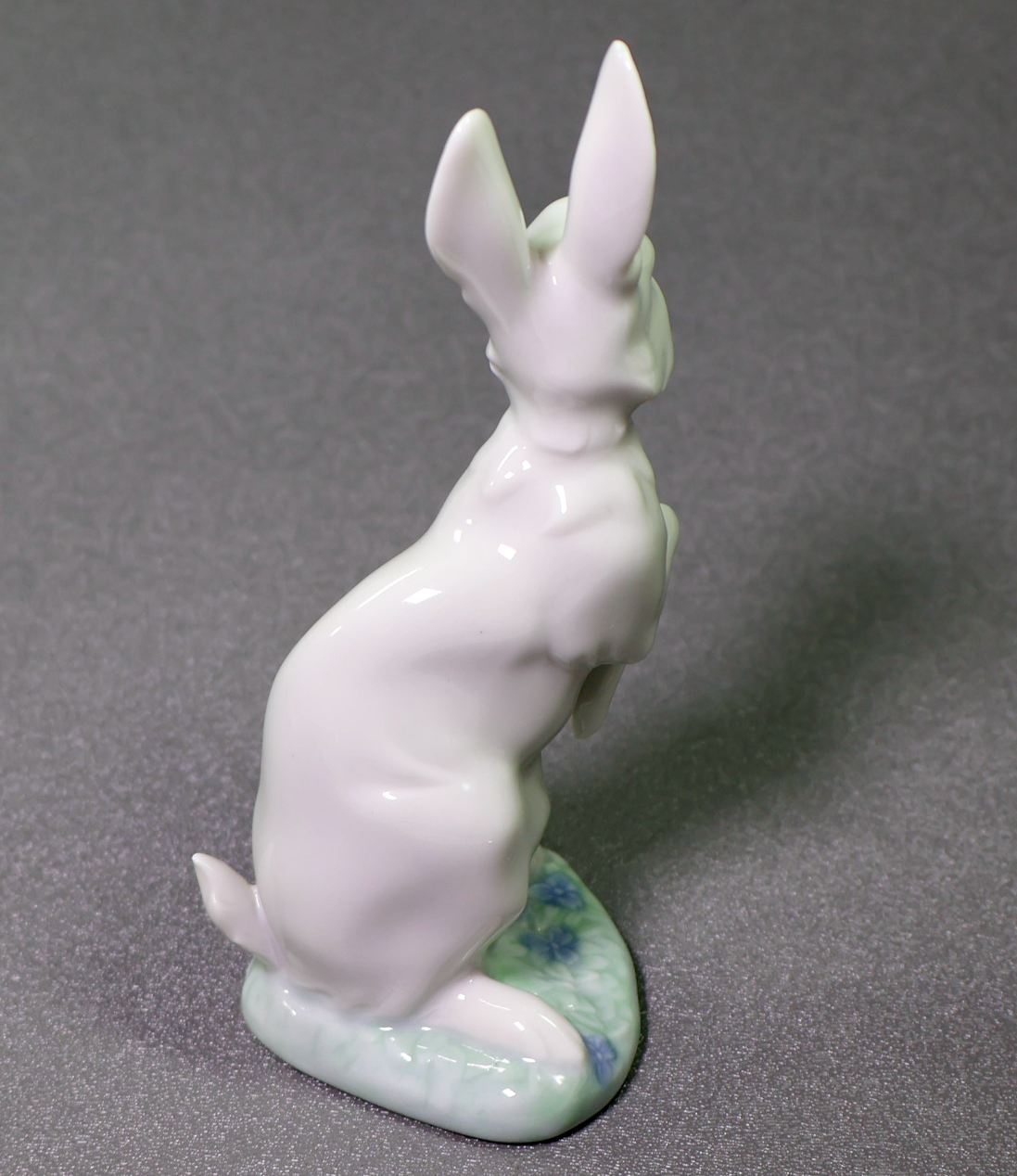 Lladro Hippity Hop 5886-Figurine-Oakview Collectibles