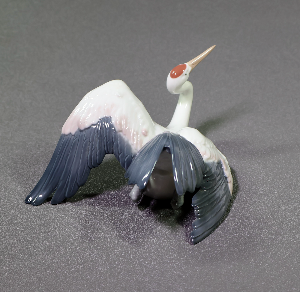 Lladro Fluttering Crane 1598-Figurine-Oakview Collectibles